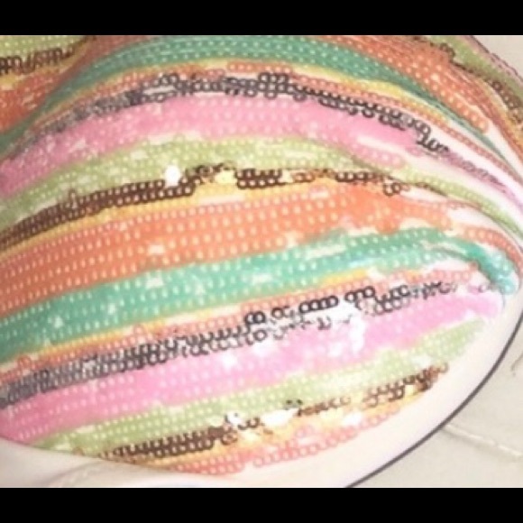 SOLD-Victoria’s Secret Ruffle Halter Push Up Top 36 C - Picture 3 of 8